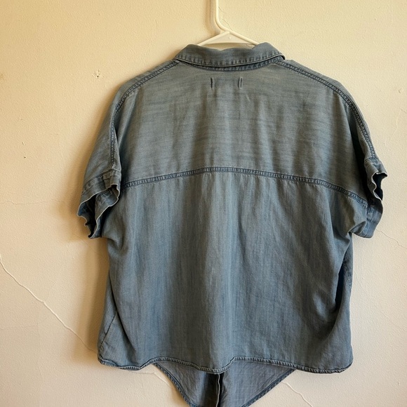*Excellent Pre-Loved* Madewell Denim Blue Button Down Shirt - Picture 4 of 4
